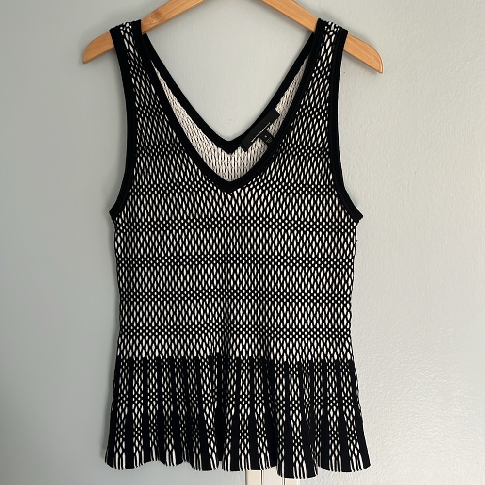 Webbed Shell - Picture 3 of 5